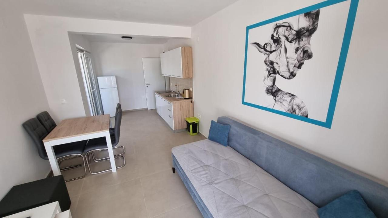 Ferienwohnung Kings Landing Novalja Exterior foto