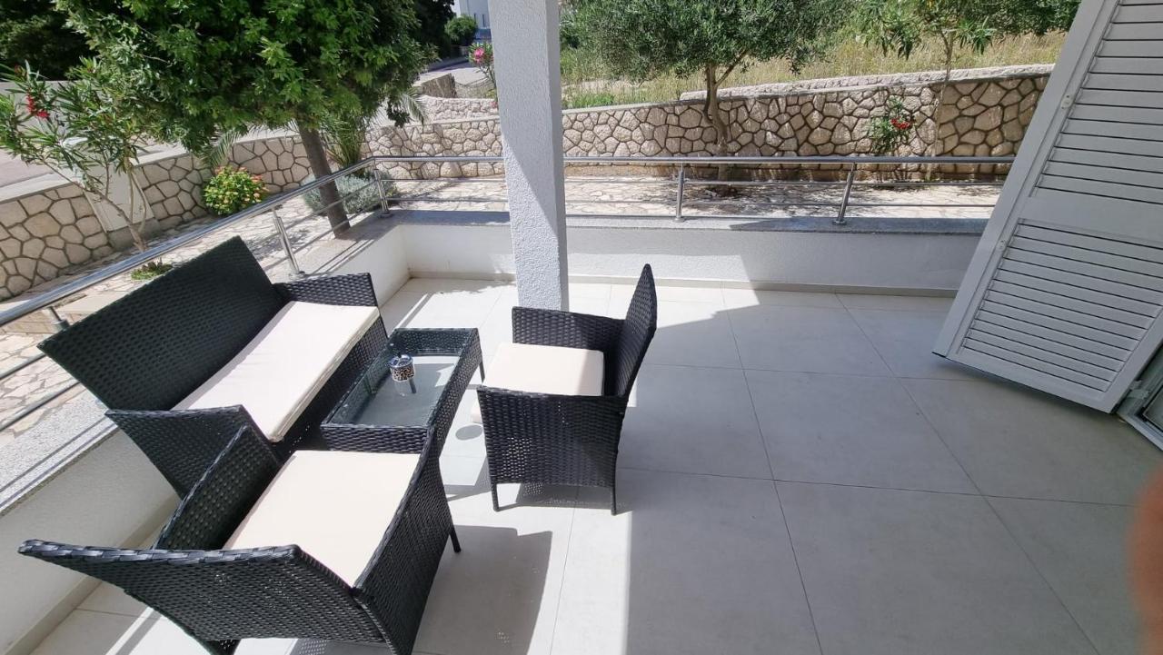 Ferienwohnung Kings Landing Novalja Exterior foto