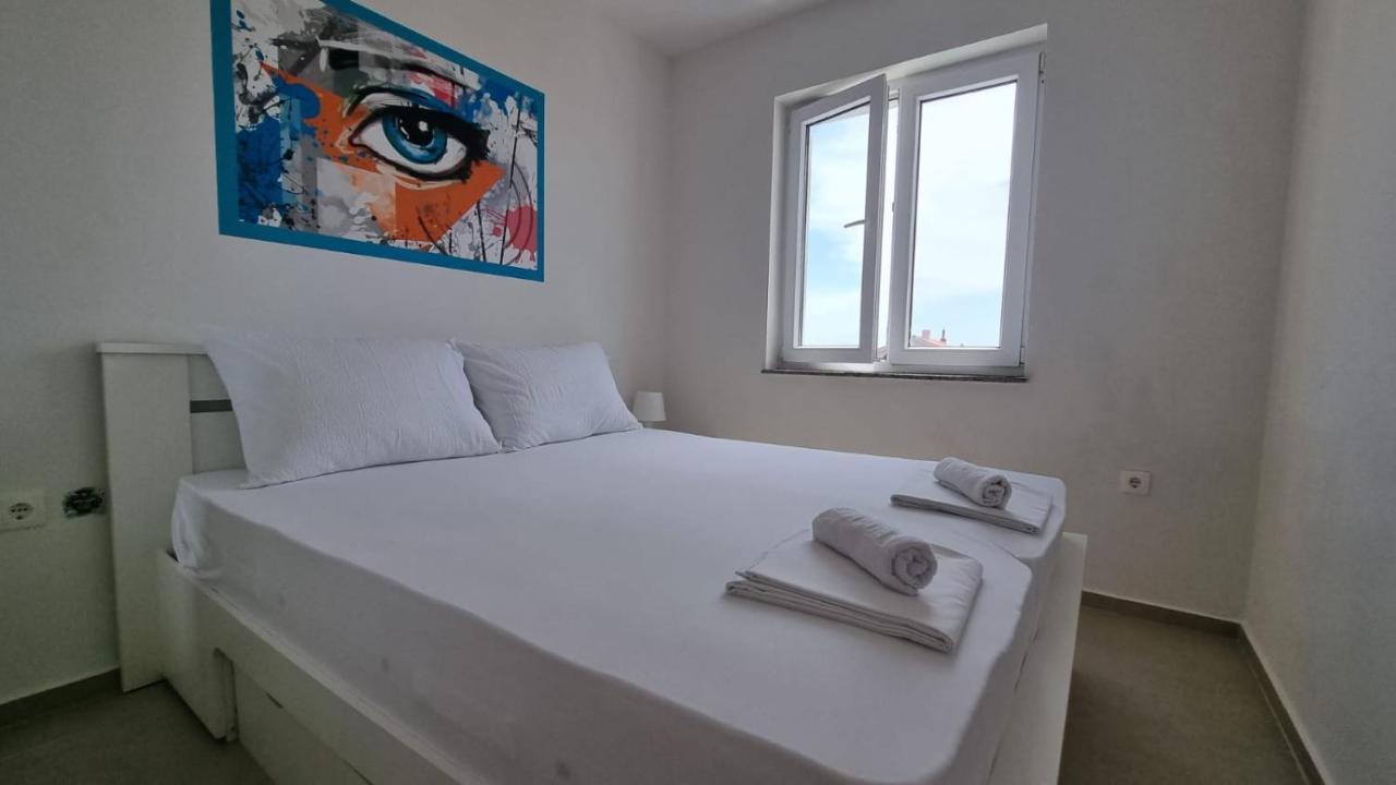 Ferienwohnung Kings Landing Novalja Exterior foto