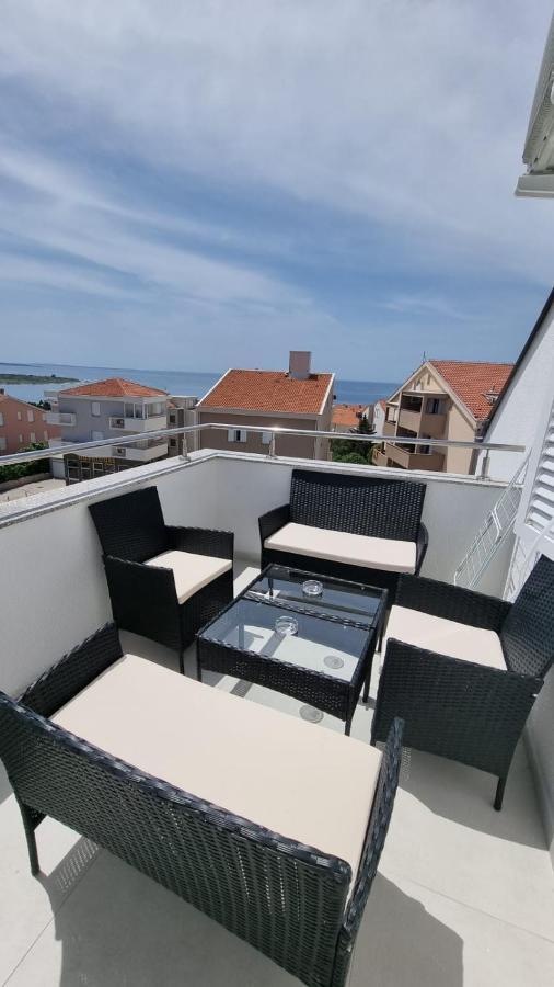 Ferienwohnung Kings Landing Novalja Exterior foto