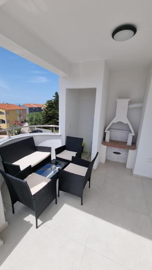 Ferienwohnung Kings Landing Novalja Exterior foto