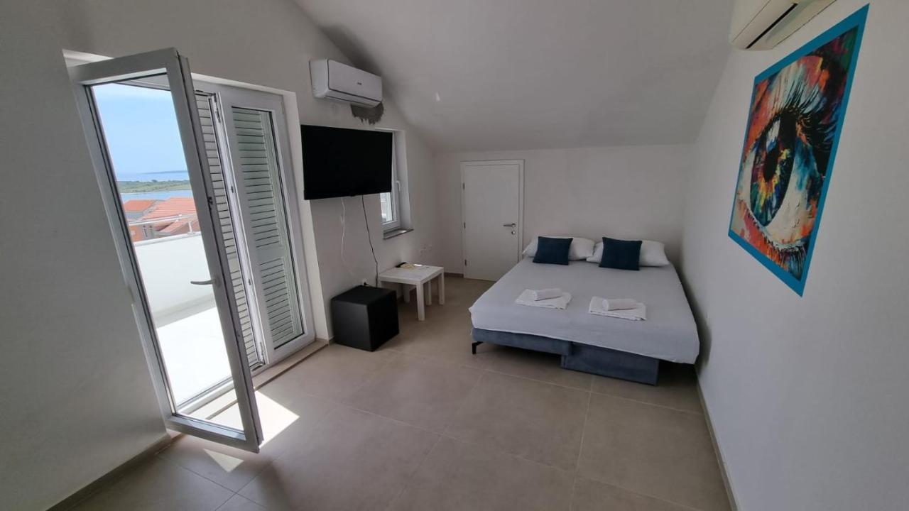 Ferienwohnung Kings Landing Novalja Exterior foto