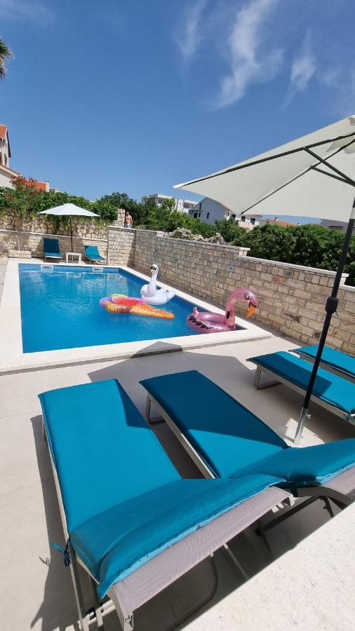 Ferienwohnung Kings Landing Novalja Exterior foto