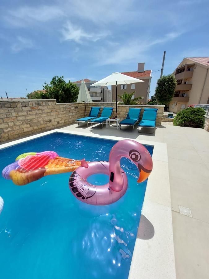 Ferienwohnung Kings Landing Novalja Exterior foto