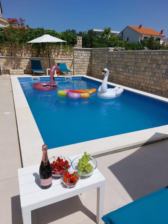 Ferienwohnung Kings Landing Novalja Exterior foto