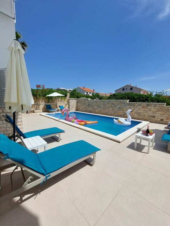 Ferienwohnung Kings Landing Novalja Exterior foto